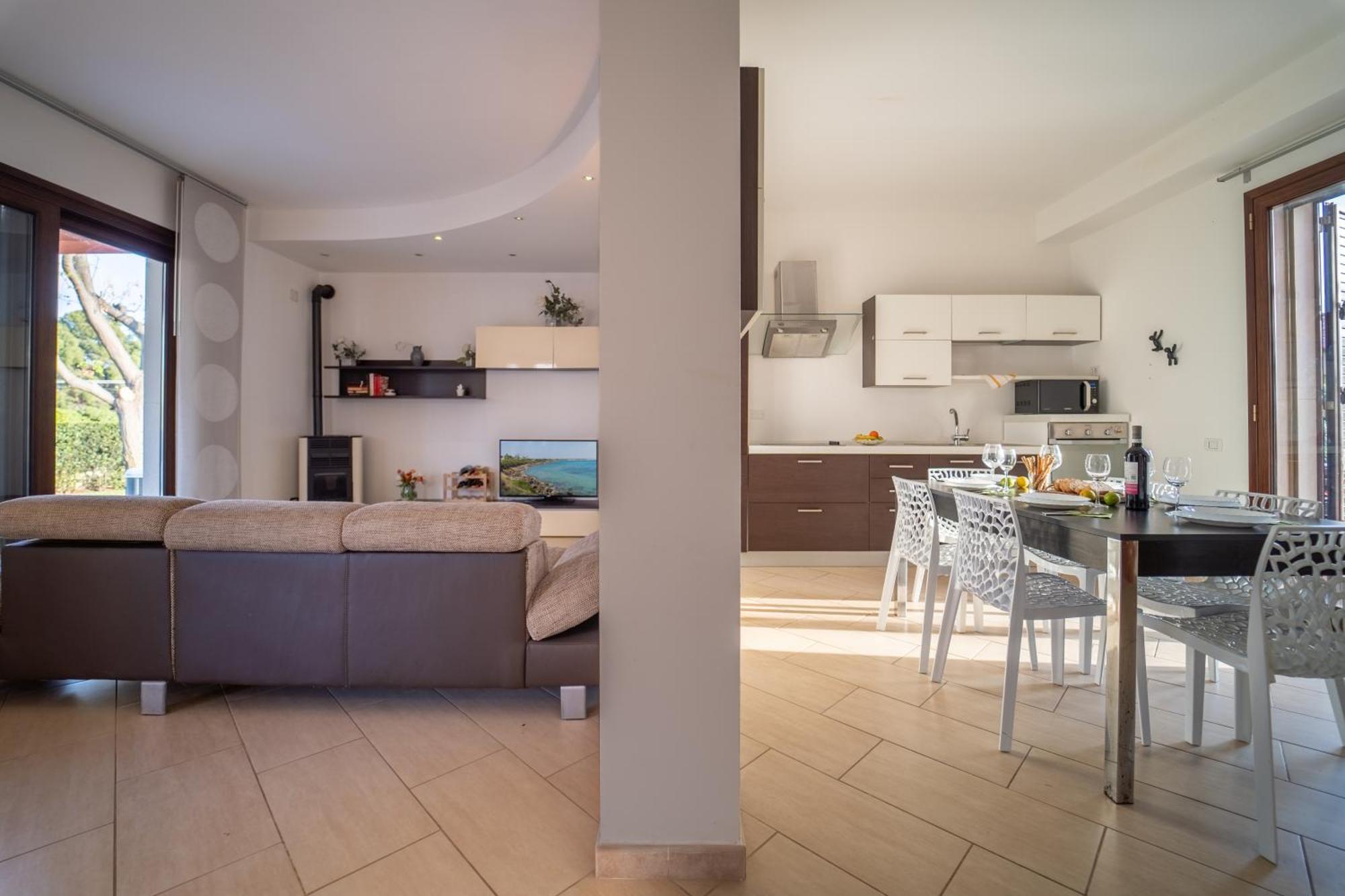 Villa Seaside - Beach Retreat With Jacuzzi سيراكوزا المظهر الخارجي الصورة